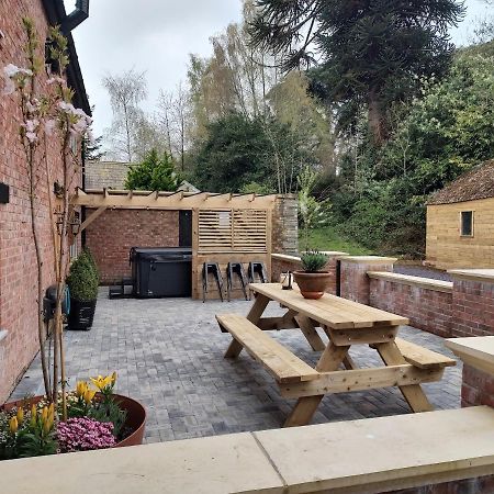 The Stables At Eriviat Hall Henllan  Exterior photo