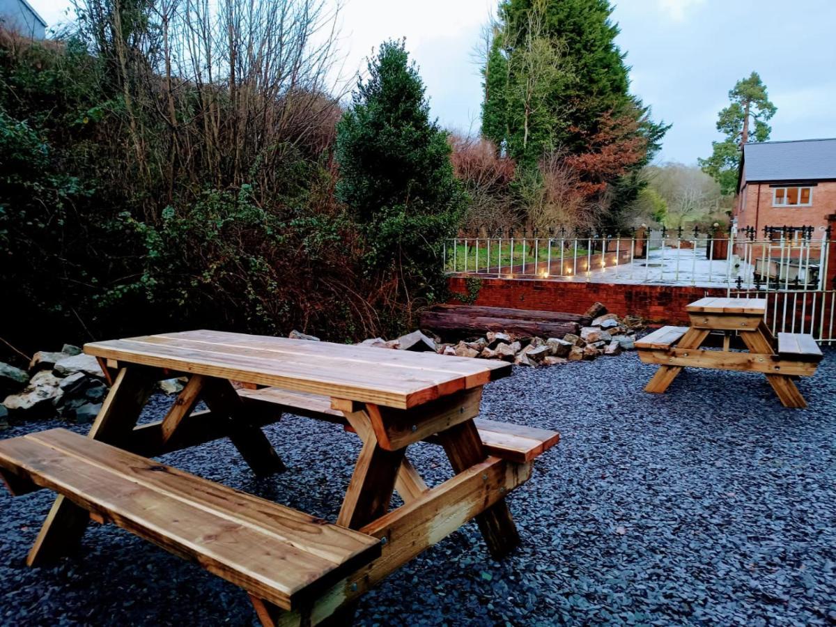 The Stables At Eriviat Hall Henllan  Exterior photo